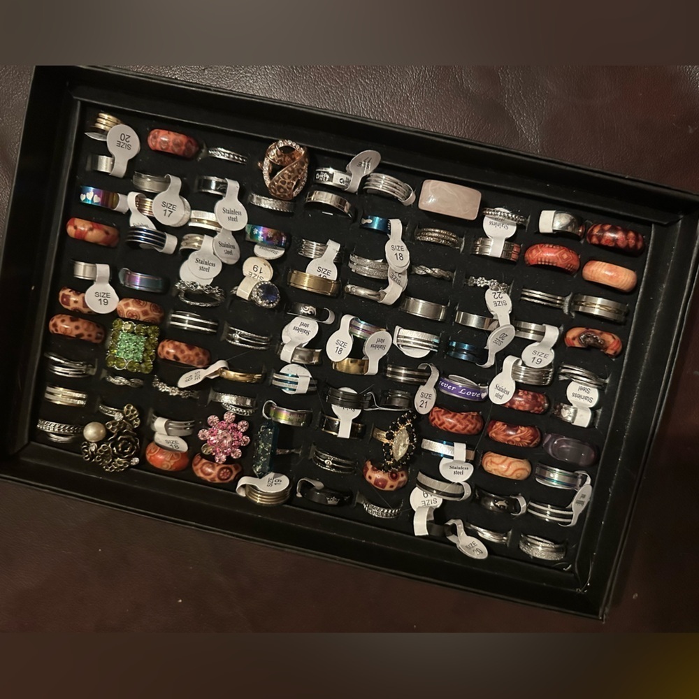 100 rings
